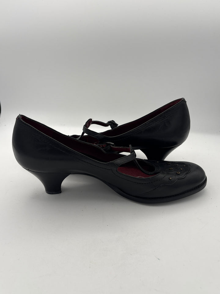 Women’s Aerosoles Size 8 Black Mary Jane Kitten Heels