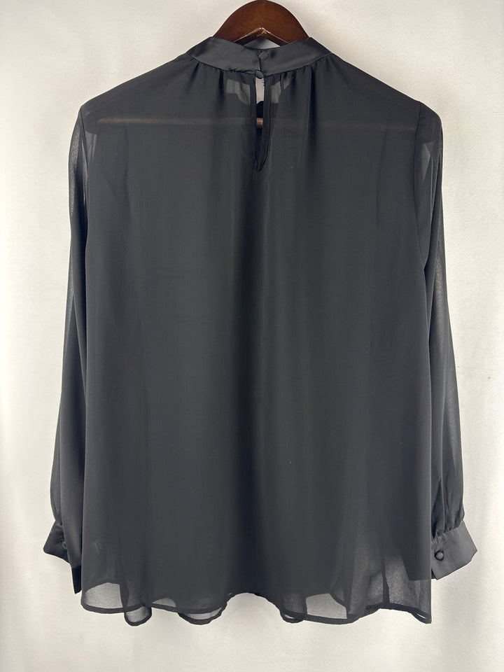 Women’s Torrid Size 1 Sheer Black Long Sleeve Blouse