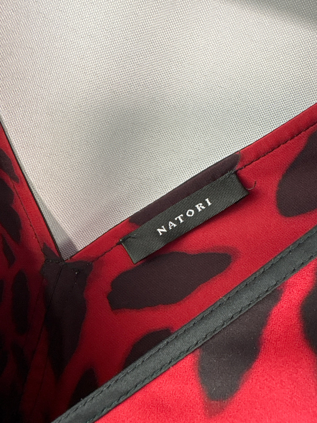 Women’s Natori Large Red &amp; Black Leopard Print MuuMuu