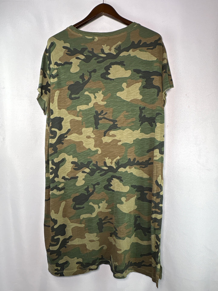 Women’s Sanctuary Size 1X Green Camo Pattern Midi Dress