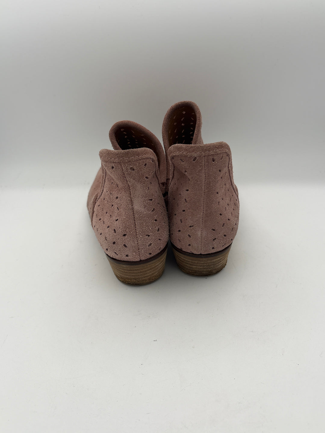 Womens Lucky Brand Size 7.5 Rosy Tan Suede Cutout Ankle Boots