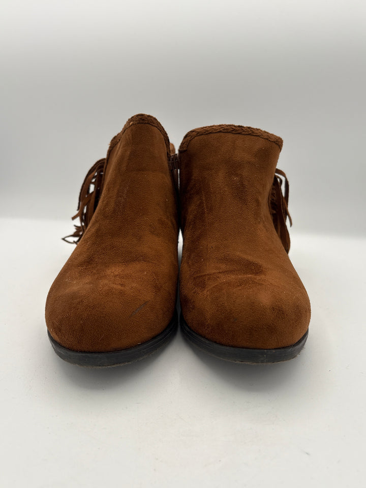 Womens Pierre Dumas Brown Suede Fringe Ankle Boots Size 7.5 With Side Zipper