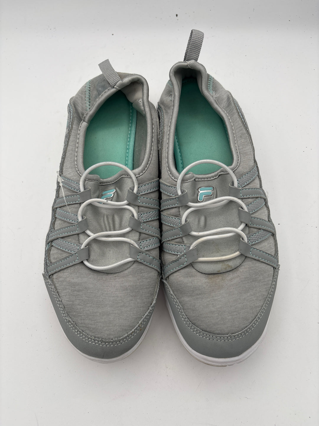 Women’s Fila Size 8.5 Light Gray Slip On Sneakers