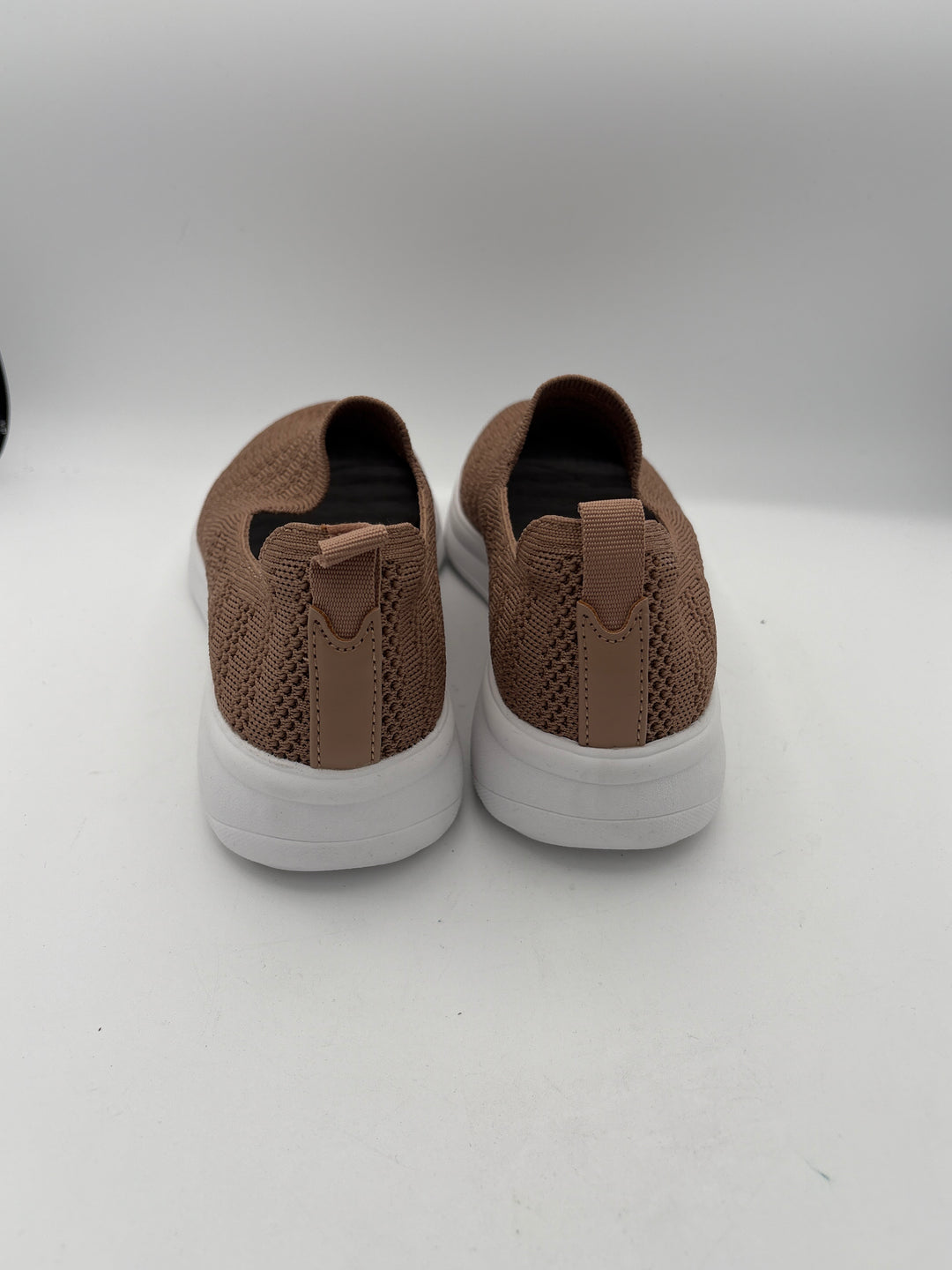Women’s Clark’s Size 9 Brown Slip On Sneakers