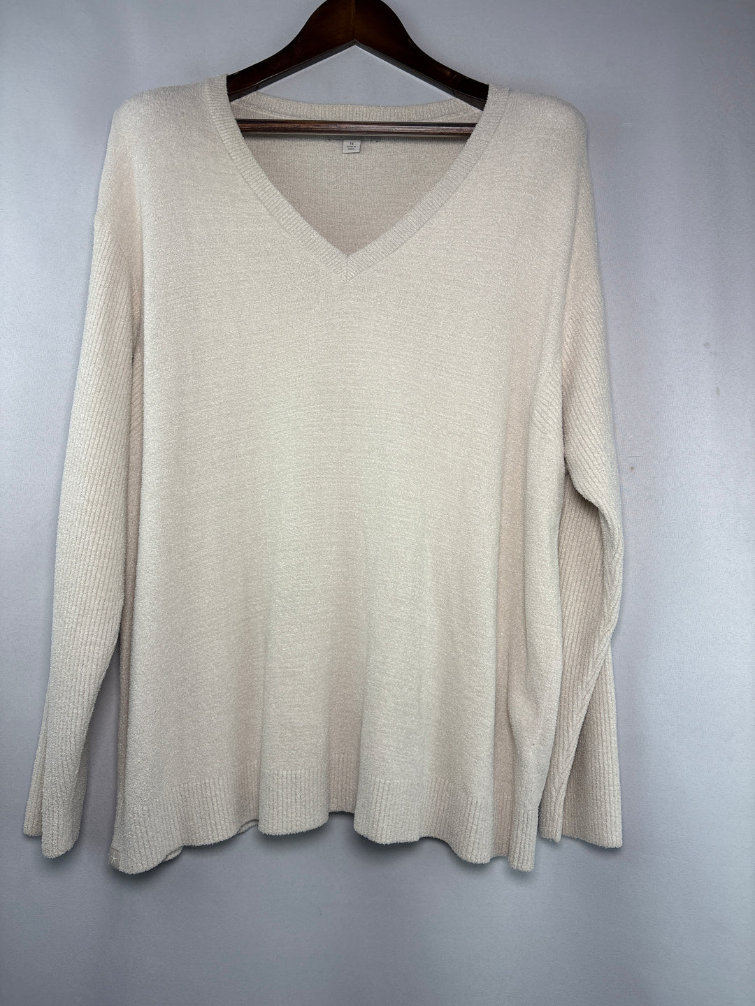 Women’s Barefoot Dreams Size 1X Cream Plush Sweater