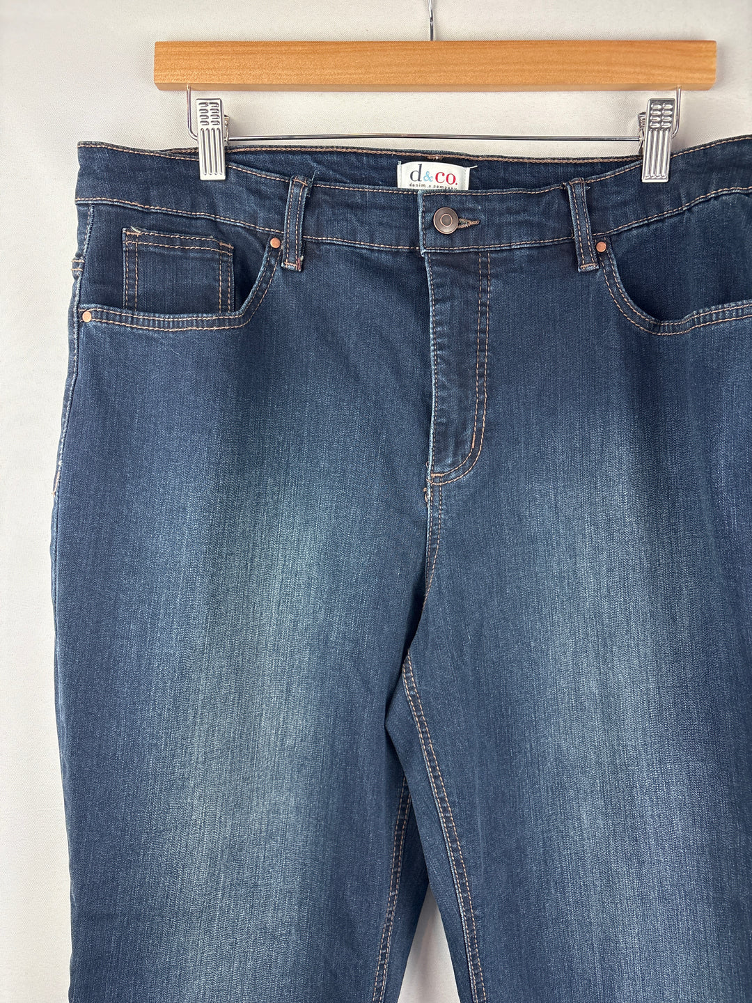 Women’s D&amp;Co Size 16 Dark Wash Blue Straight Leg Jeans