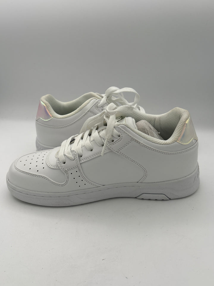 Womens Airwalk White Platform Sneakers Size 7.5 With Holographic Accents