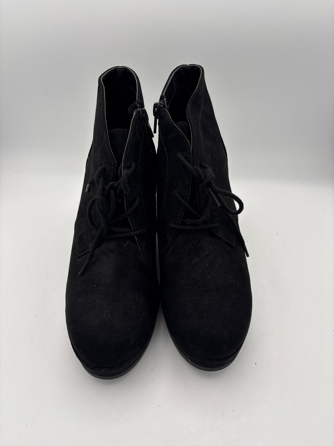 Women’s Dolcetta Size 8 Black Suede Wedge Ankle Boots