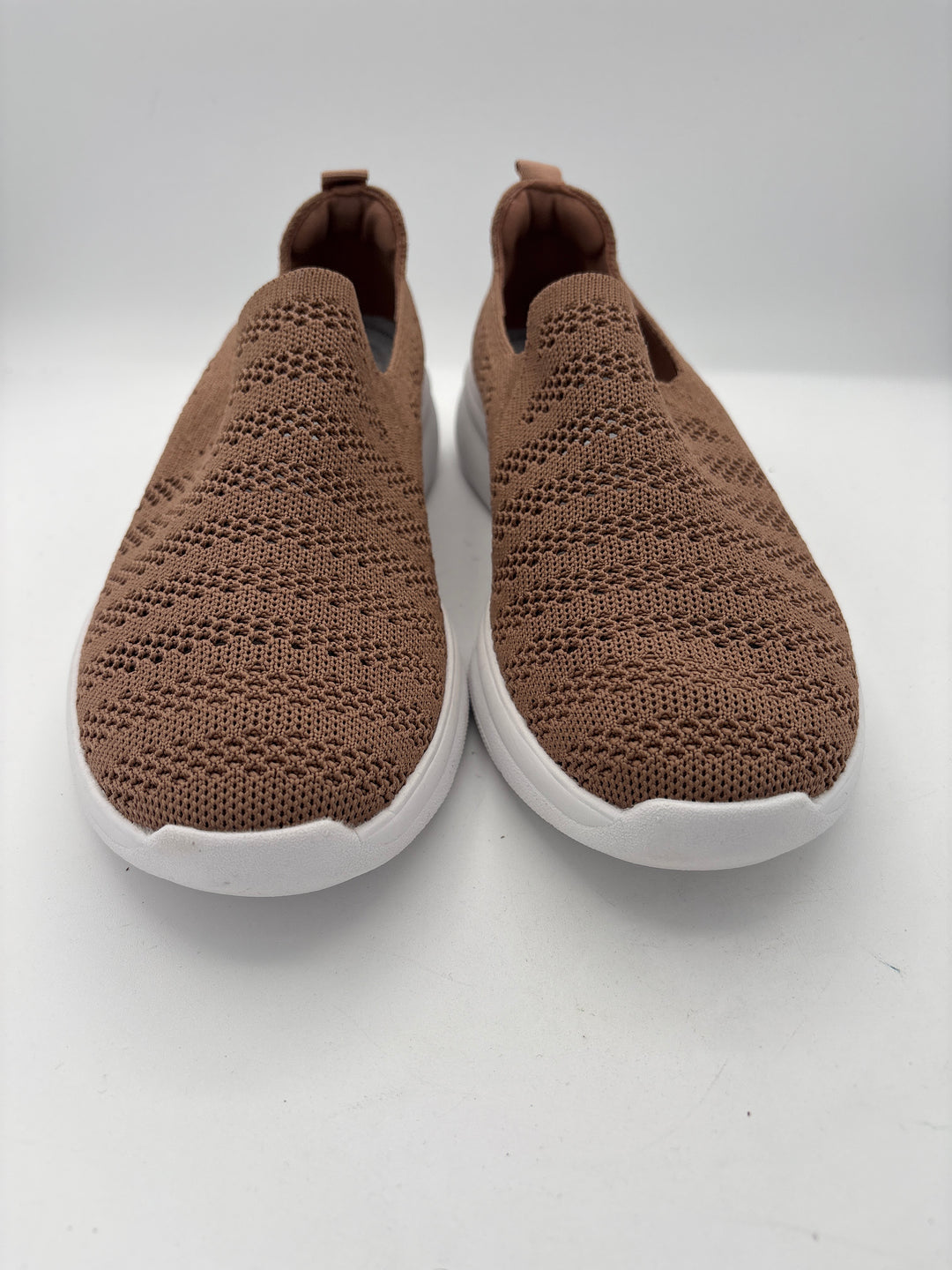 Women’s Clark’s Size 9 Brown Slip On Sneakers