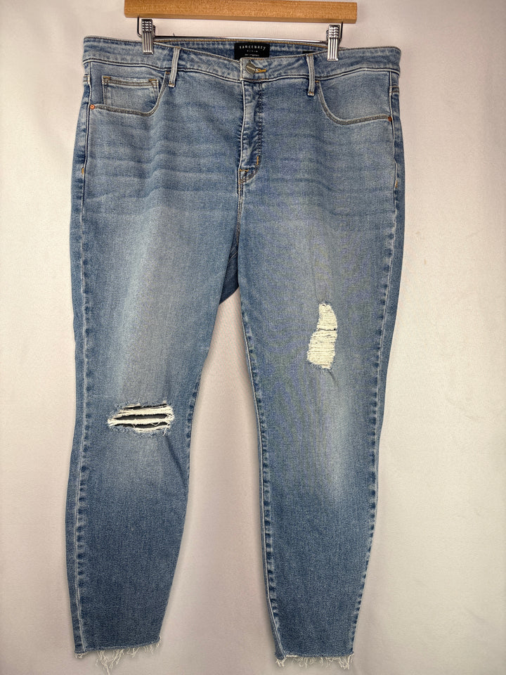 Women’s Sanctuary Size 18 Light Blue Distressed Jeans