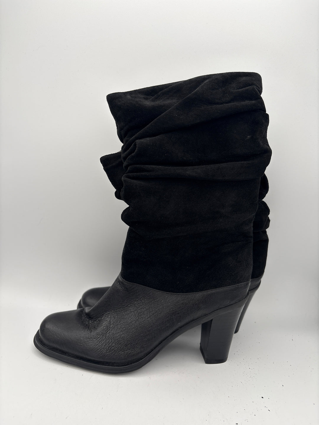 Women’s Markon Size 8 Black Suede Calf High Boots