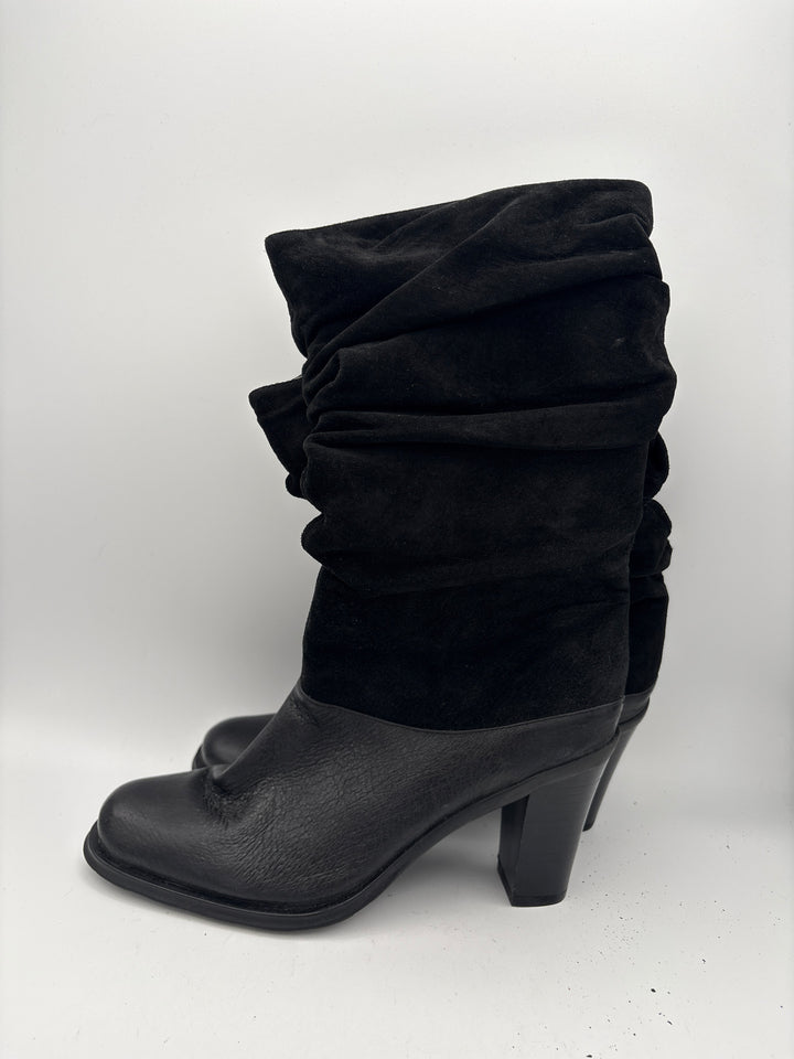 Women’s Markon Size 8 Black Suede Calf High Boots