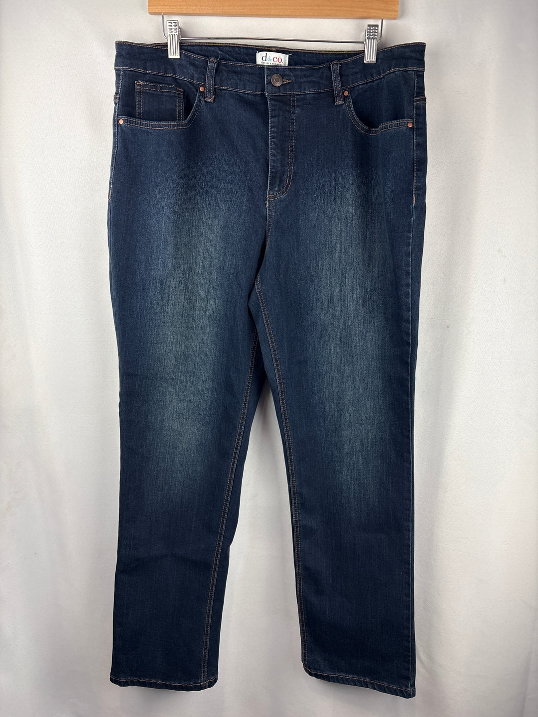 Women’s D&amp;Co Size 16 Dark Wash Blue Straight Leg Jeans