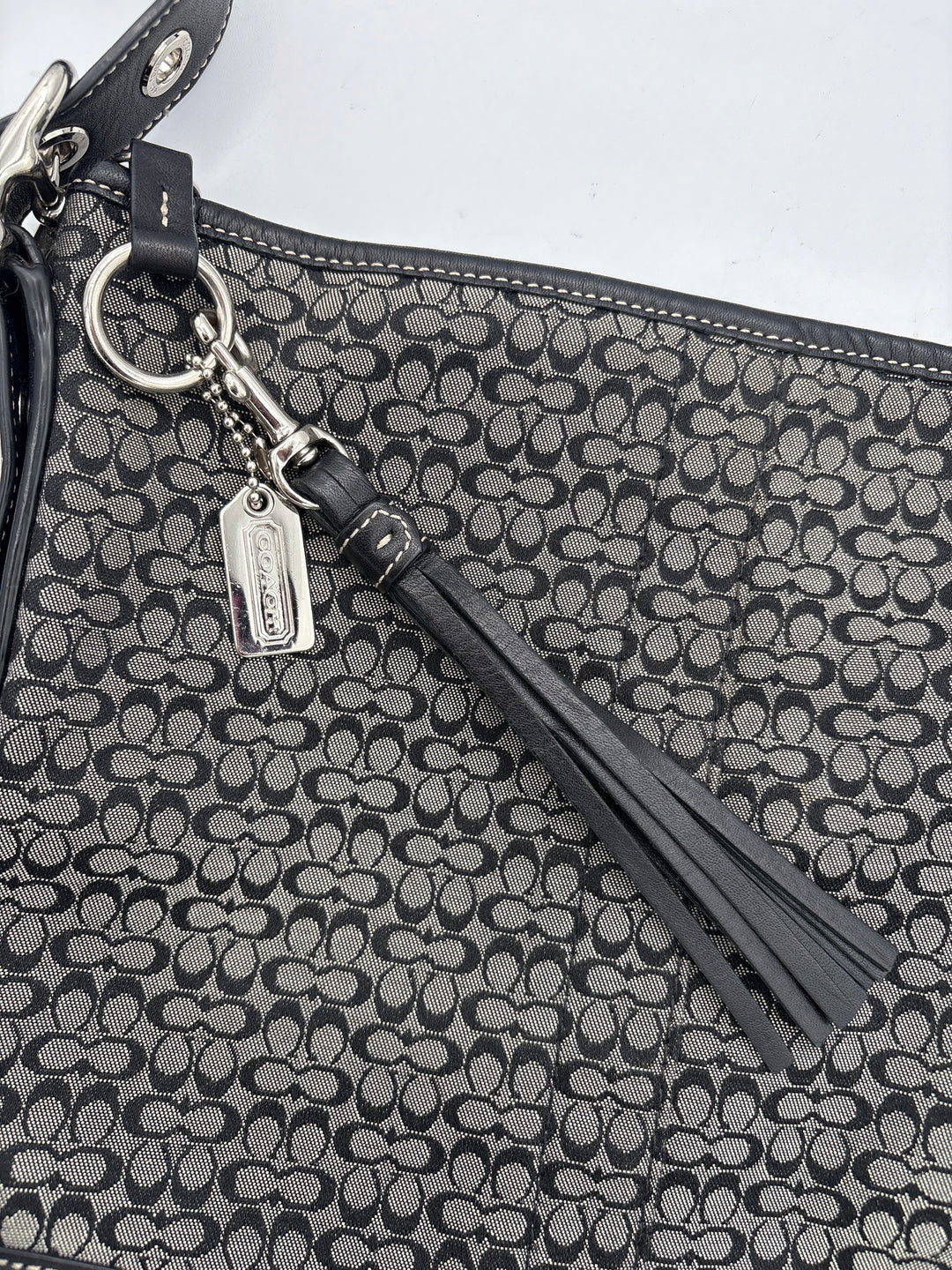 Women’s Vintage Coach Gray &amp; Black Patterned Crossbody Purse