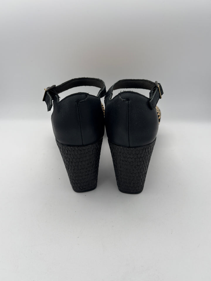 Womens Clarks Size 8 Black Beige Wedge Sandals With Adjustable Ankle Strap