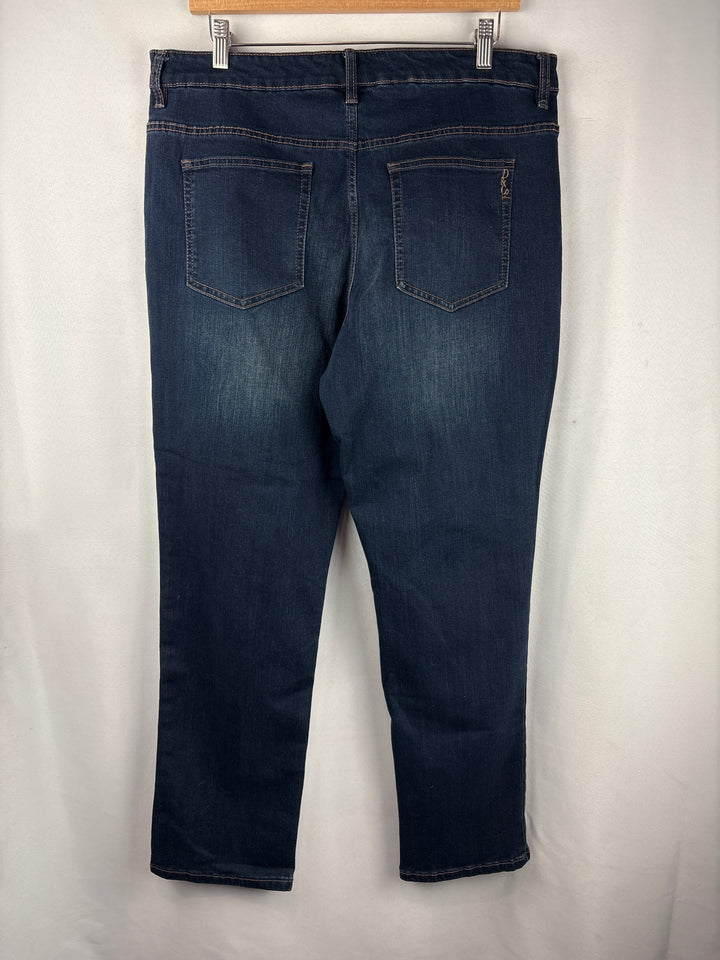 Women’s D&amp;Co Size 16 Dark Wash Blue Straight Leg Jeans
