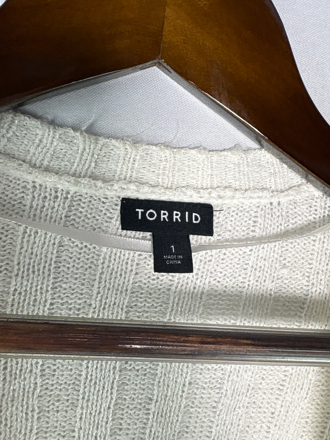 Women’s Torrid Size 1 Cream Cropped Ribbed Cardigan