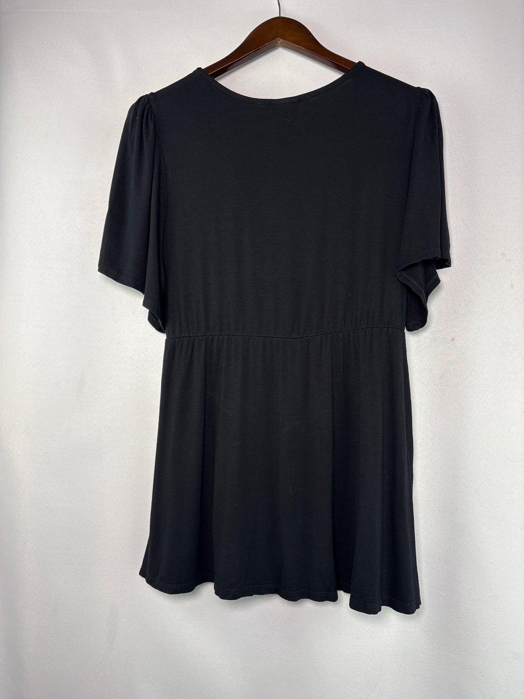 Women’s Torrid Size 0 Black Flowy Short Sleeve Blouse