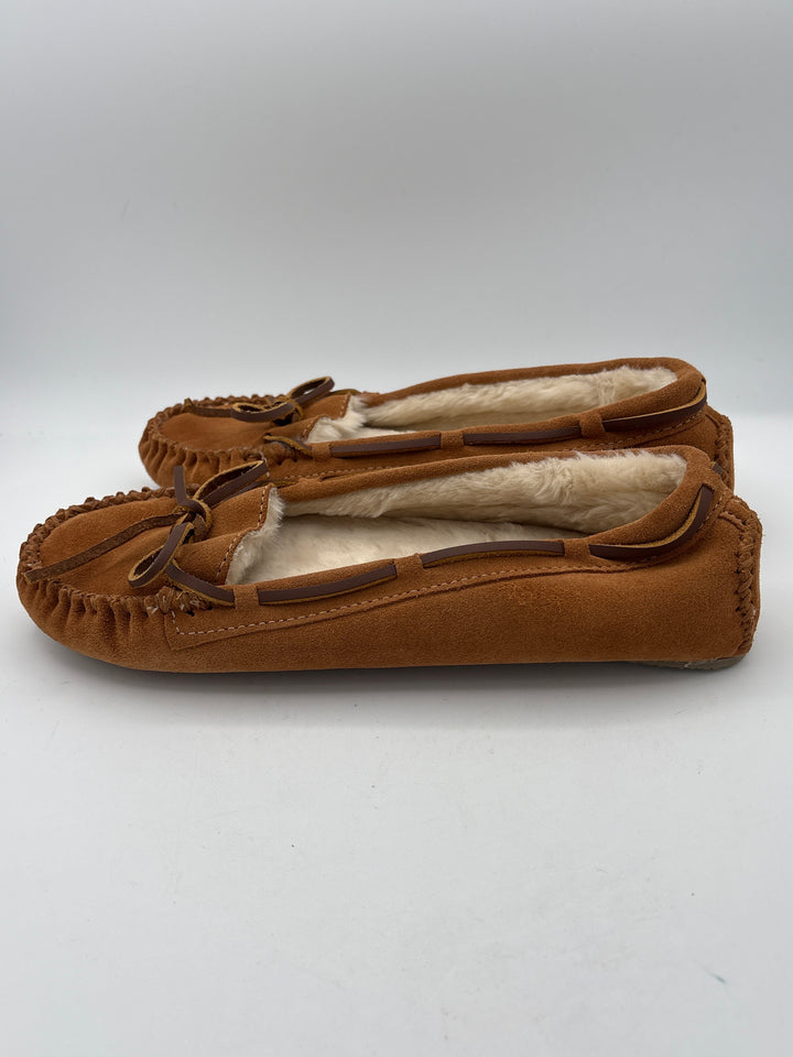 Women’s Minnetonka Size 9 Brown Suede Moccasins