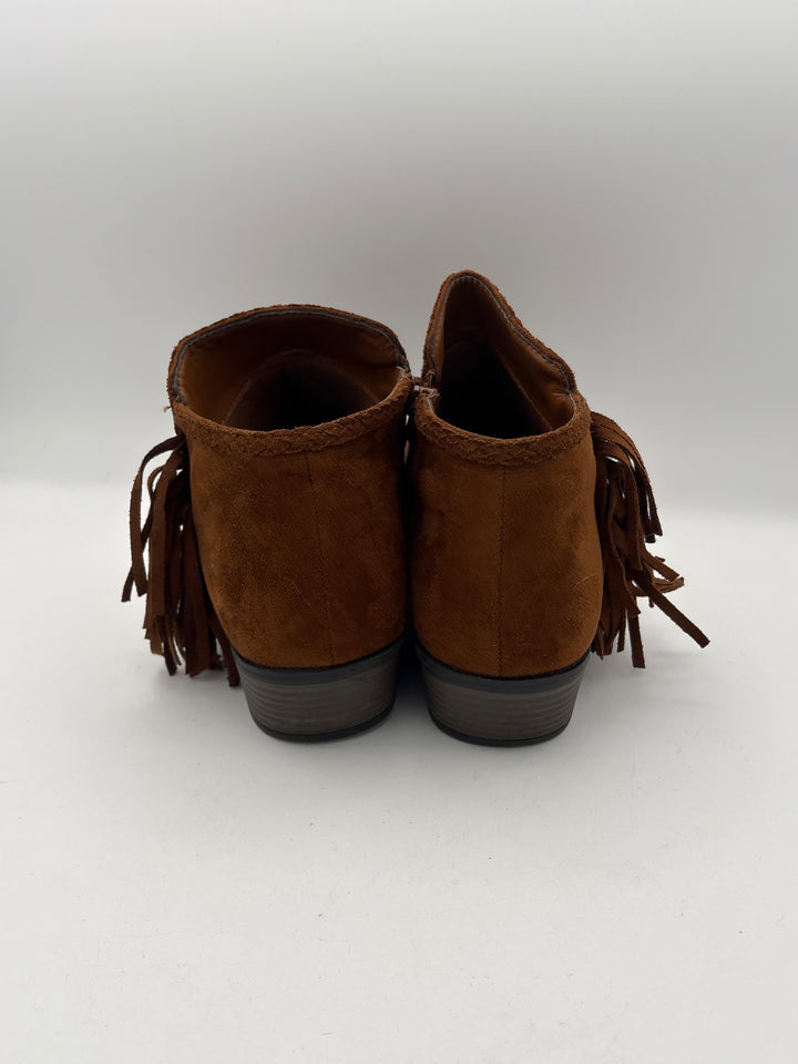Womens Pierre Dumas Brown Suede Fringe Ankle Boots Size 7.5 With Side Zipper