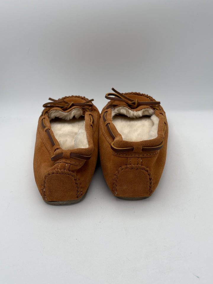 Women’s Minnetonka Size 9 Brown Suede Moccasins