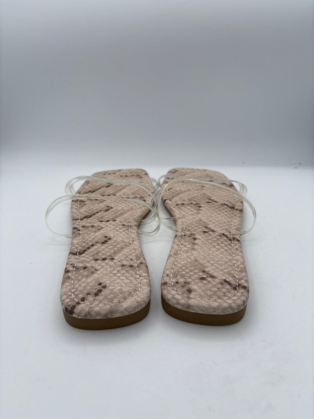 Women’s Dolce Vita Size 9.5 Gray Snakeskin Flat Strappy Sandals