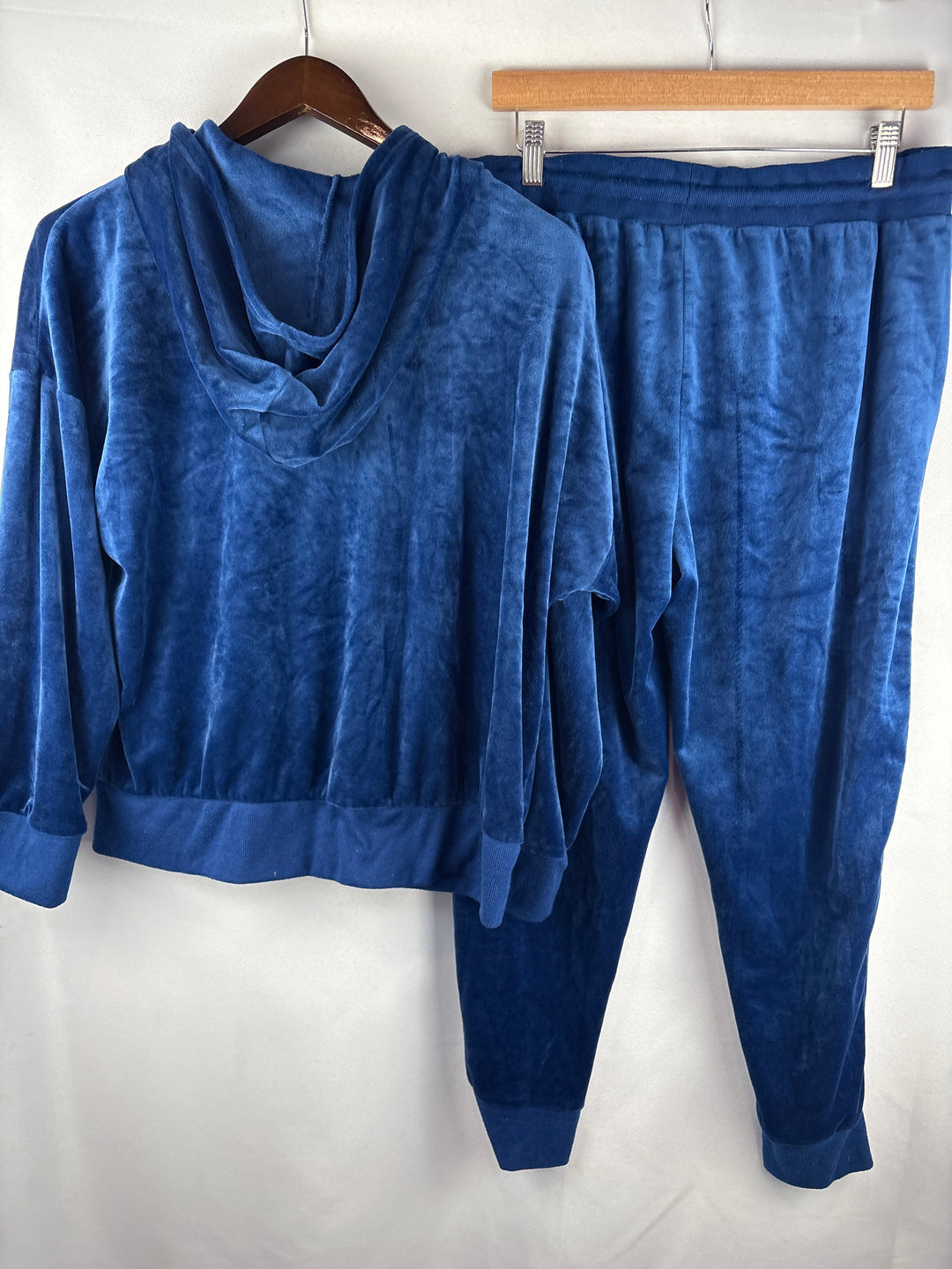 Women’s Felina XXL Royal Blue Velour Tracksuit