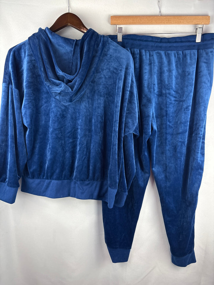 Women’s Felina XXL Royal Blue Velour Tracksuit