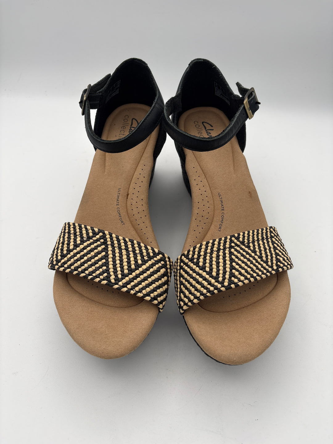 Womens Clarks Size 8 Black Beige Wedge Sandals With Adjustable Ankle Strap