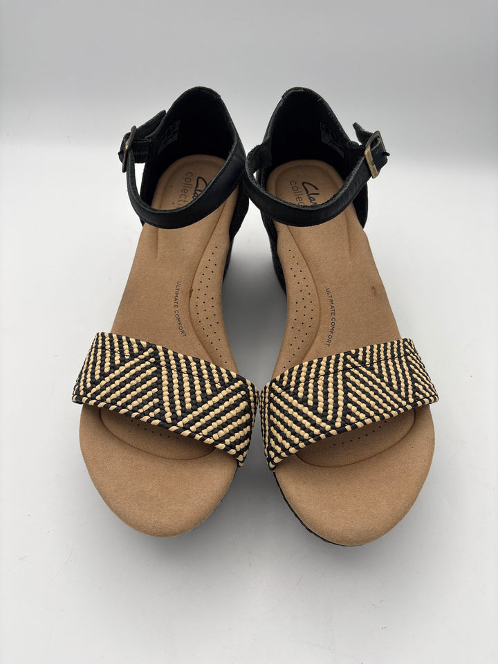 Womens Clarks Size 8 Black Beige Wedge Sandals With Adjustable Ankle Strap