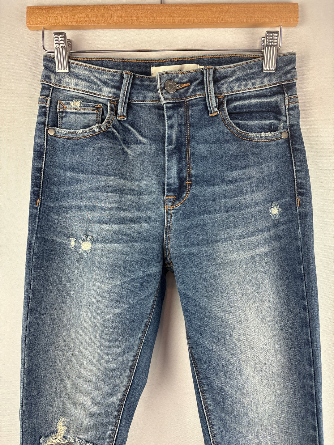 Women’s Hidden Size 26 Medium Wash Blue Skinny Jeans