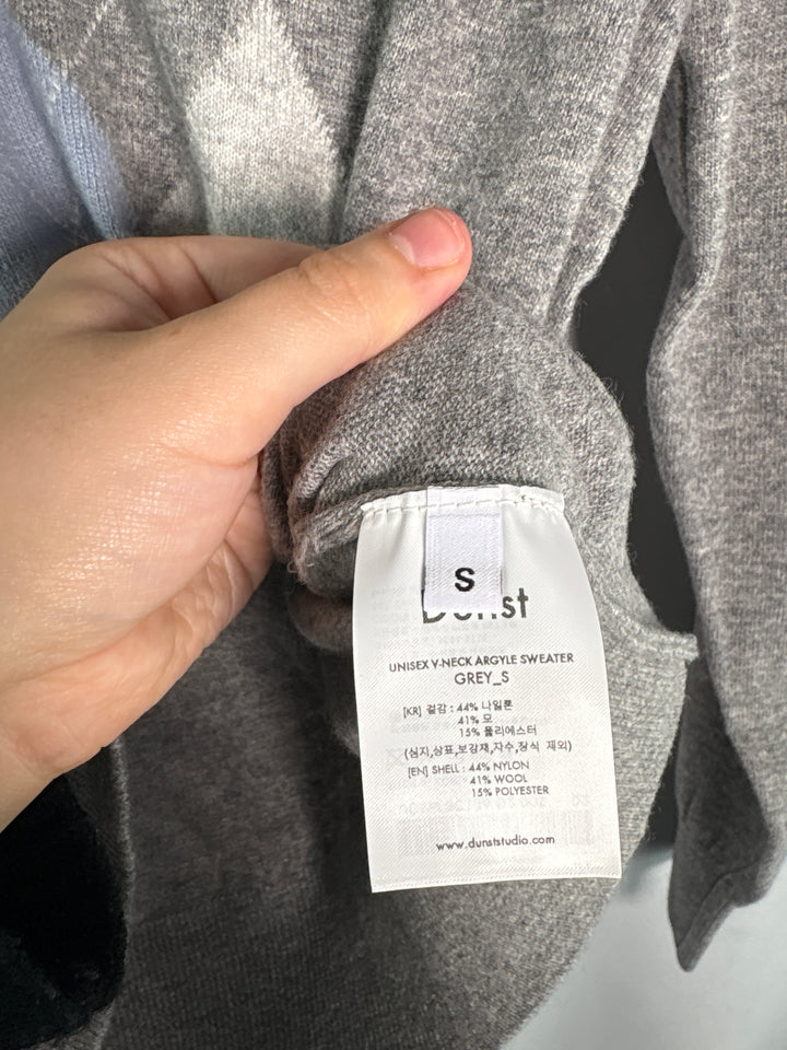 Unisex Dunst Small Light Gray Argyle V-Neck Sweater