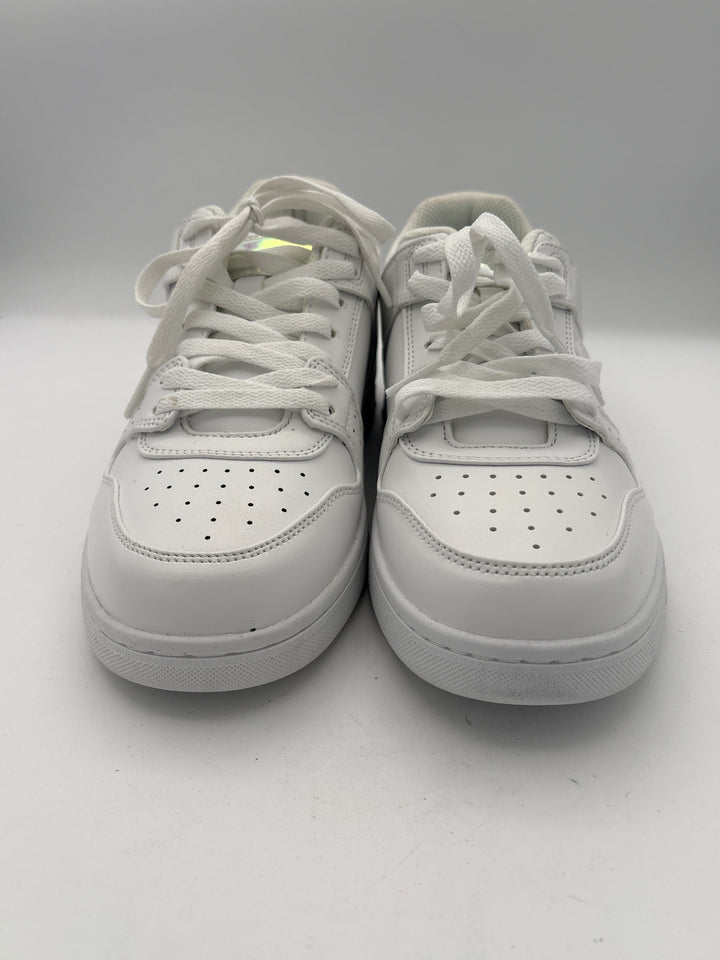 Womens Airwalk White Platform Sneakers Size 7.5 With Holographic Accents