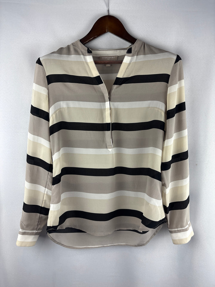 Women’s Banana Republic Small Gray, Black White Blouse