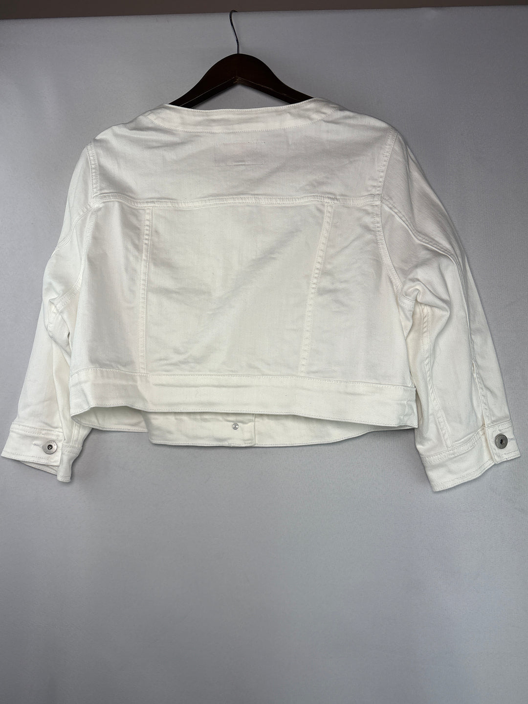 Women’s Torrid Size 1 White Cropped Denim Jacket