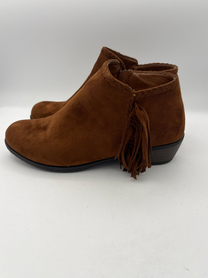 Womens Pierre Dumas Brown Suede Fringe Ankle Boots Size 7.5 With Side Zipper