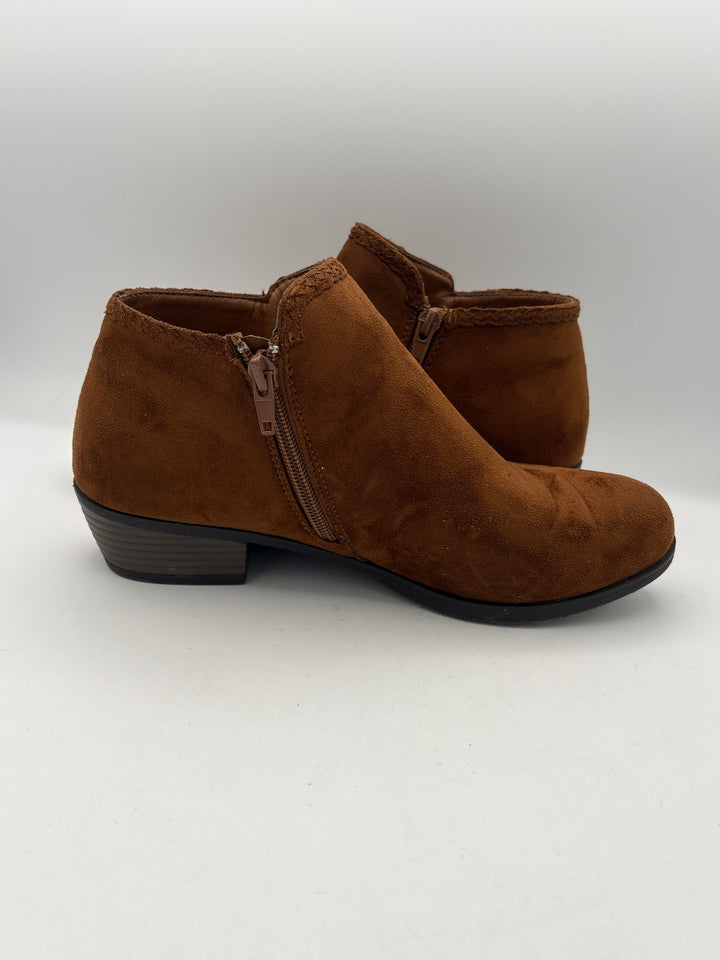 Womens Pierre Dumas Brown Suede Fringe Ankle Boots Size 7.5 With Side Zipper