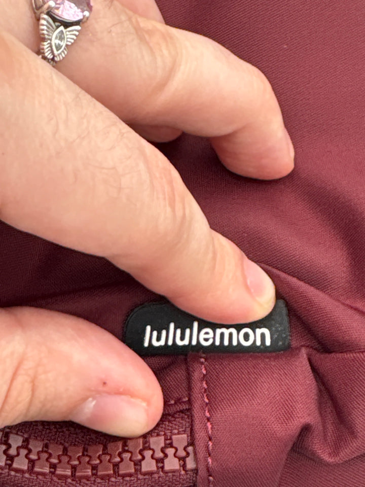Women’s LuluLemon Maroon Fanny Pack Bag