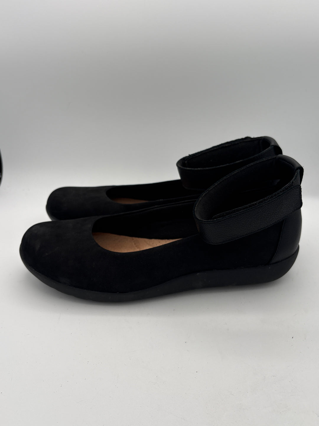 Women’s Clark’s Size 9 Black Suede Ballet Flats w/ Ankle Strap