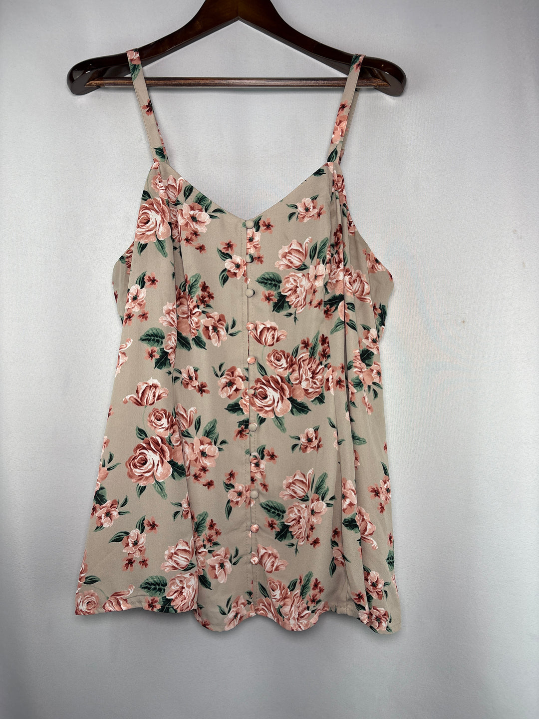 Women’s Torrid Size 2 Beige Pink Floral Sleeveless Blouse