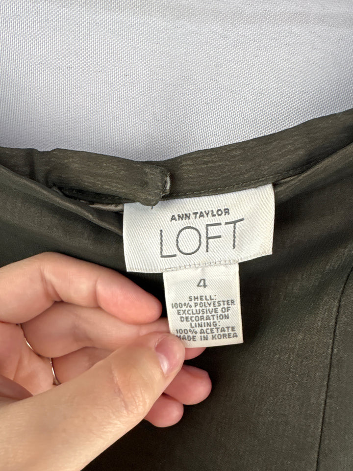 Women’s Ann Taylor Loft Size 4 Dark Sage Midi Pencil Skirt