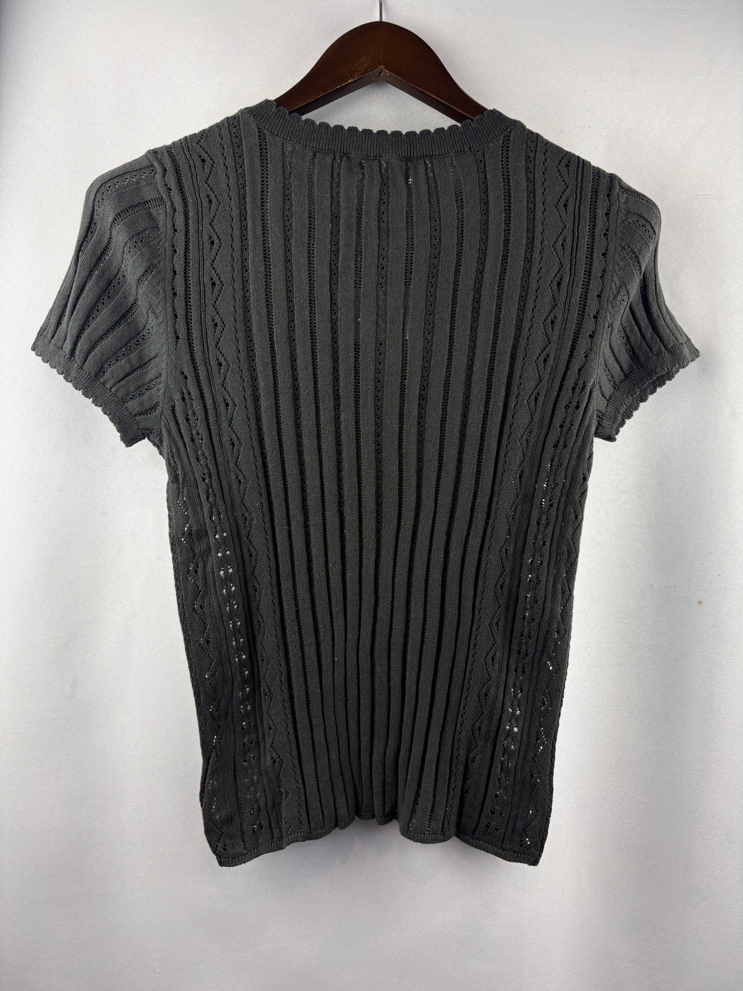 Women’s American Eagle Medium Dark Gray Knit 3/4 Button Short Sleeve