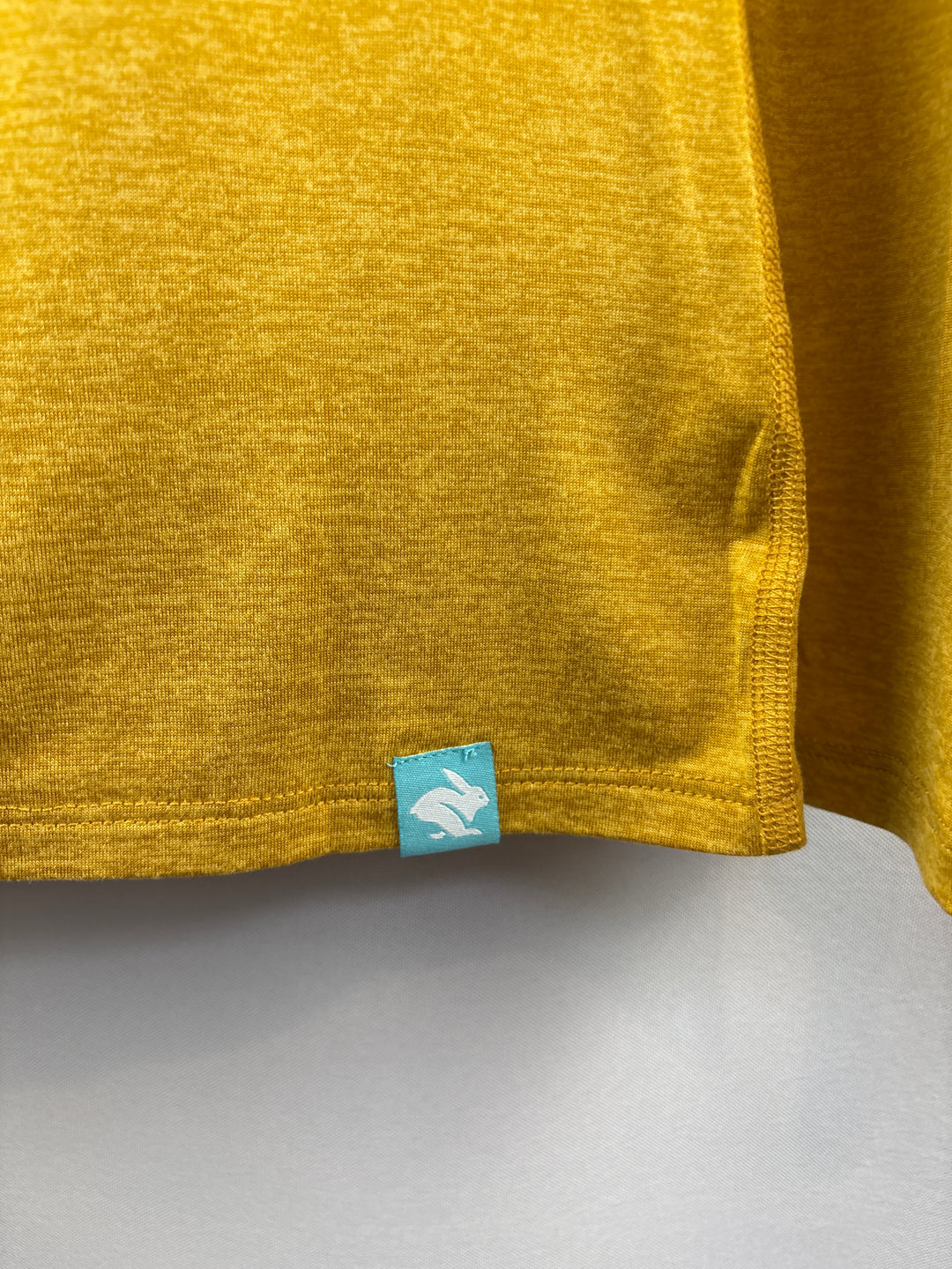 Women’s Rabbit Small Mustard Long Sleeve Active Shirt