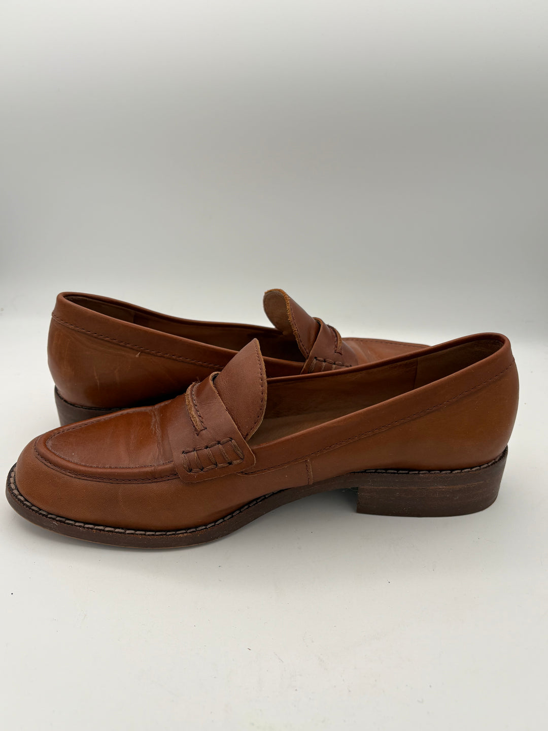 Women’s Madewell Size 8 Orangish Brown Leather Loafers