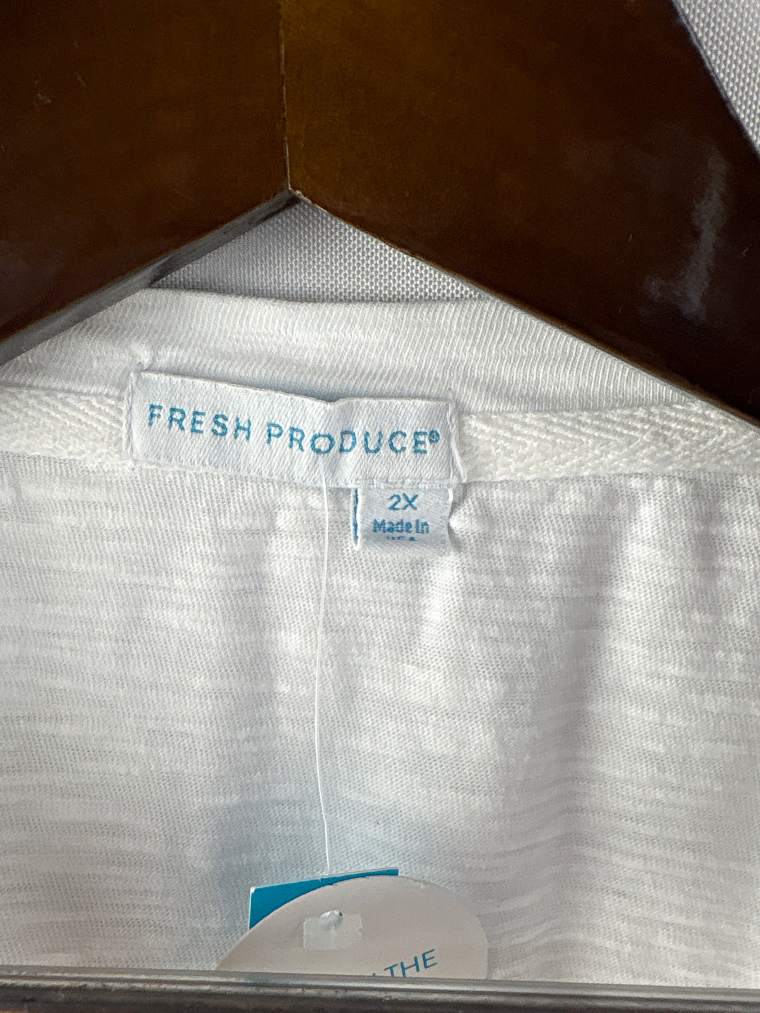 Women’s Fresh Produce Size 2X White Long Sleeve Shirt