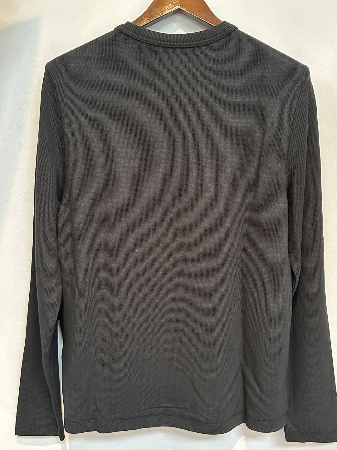 Men’s YPB x Abercrombie Black Long Sleeve Waffle Tee Size M