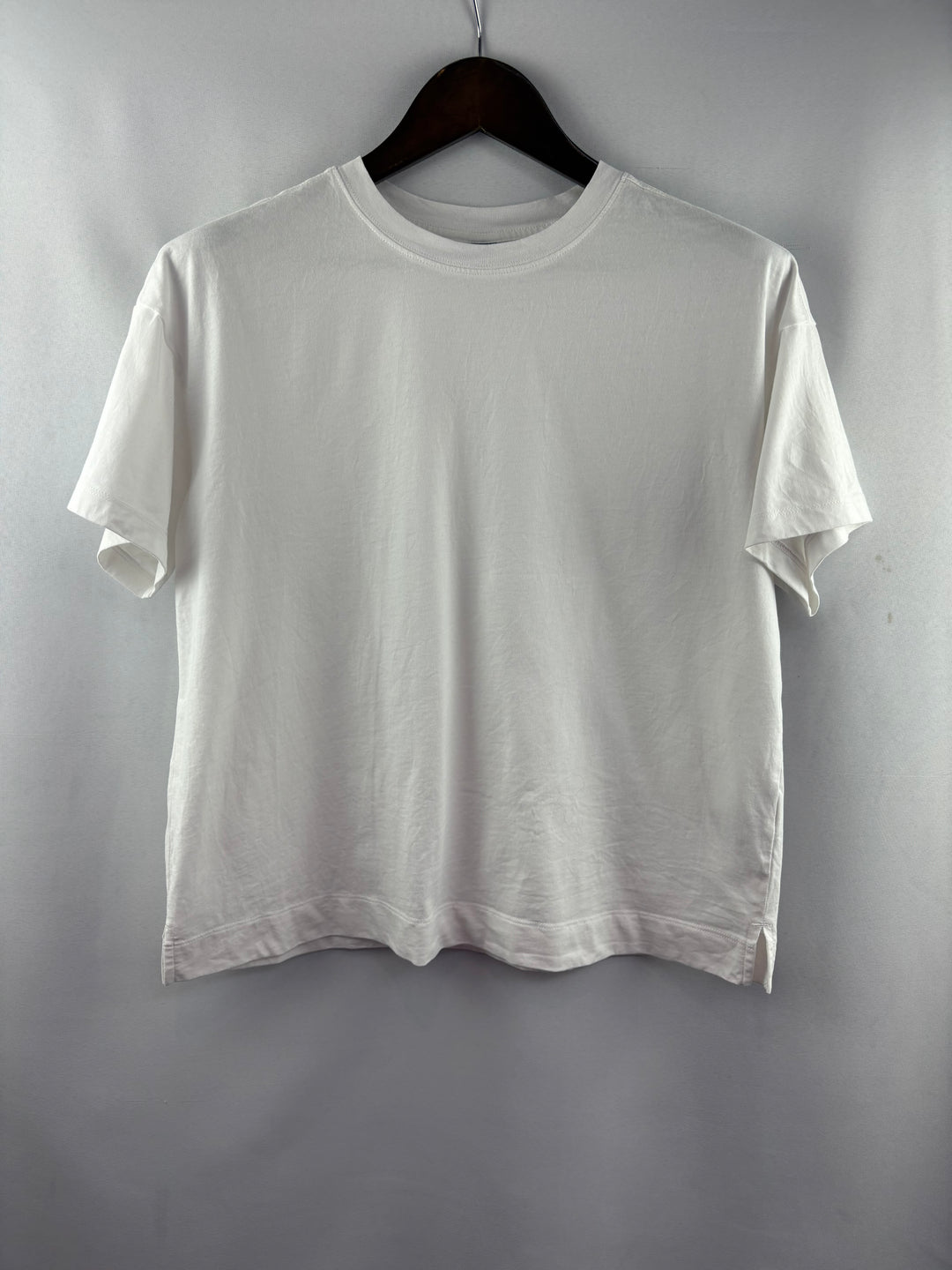 Women’s Old Navy Medium White T-Shirt
