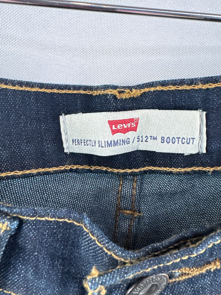 Women’s Levi’s Size 29/32 Dark Blue Bootcut Jeans