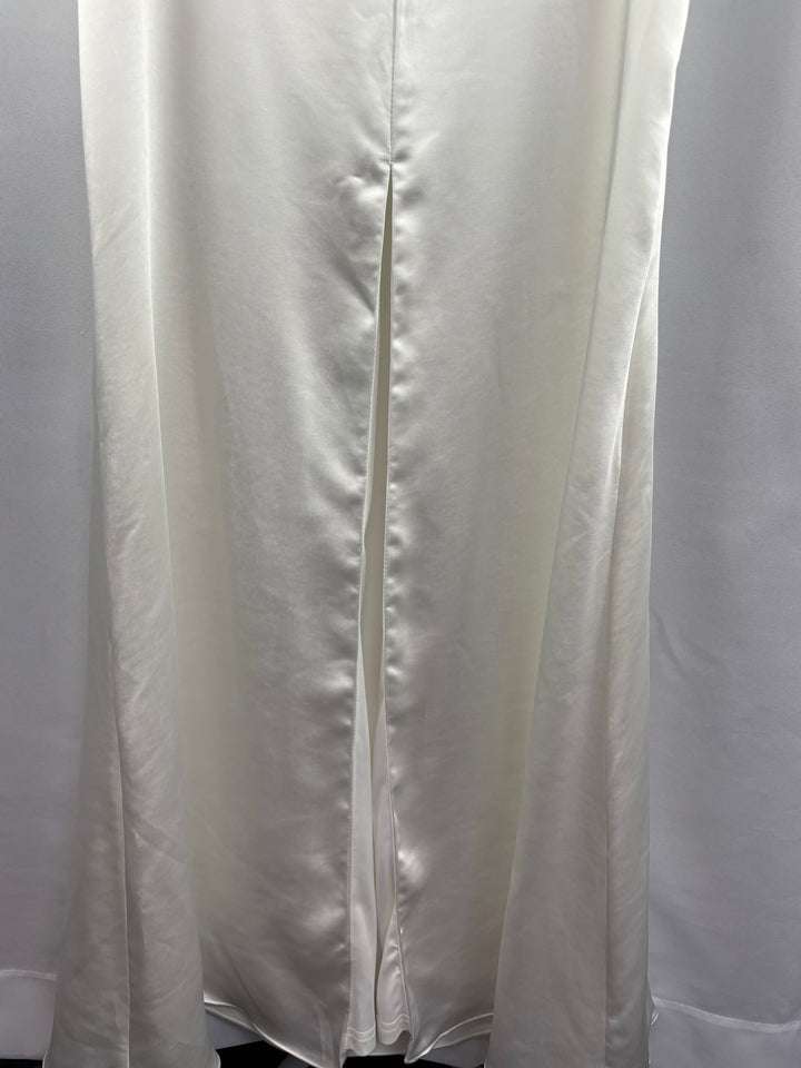 Women’s Lulus Large White Satin Sleeveless Formal Dress