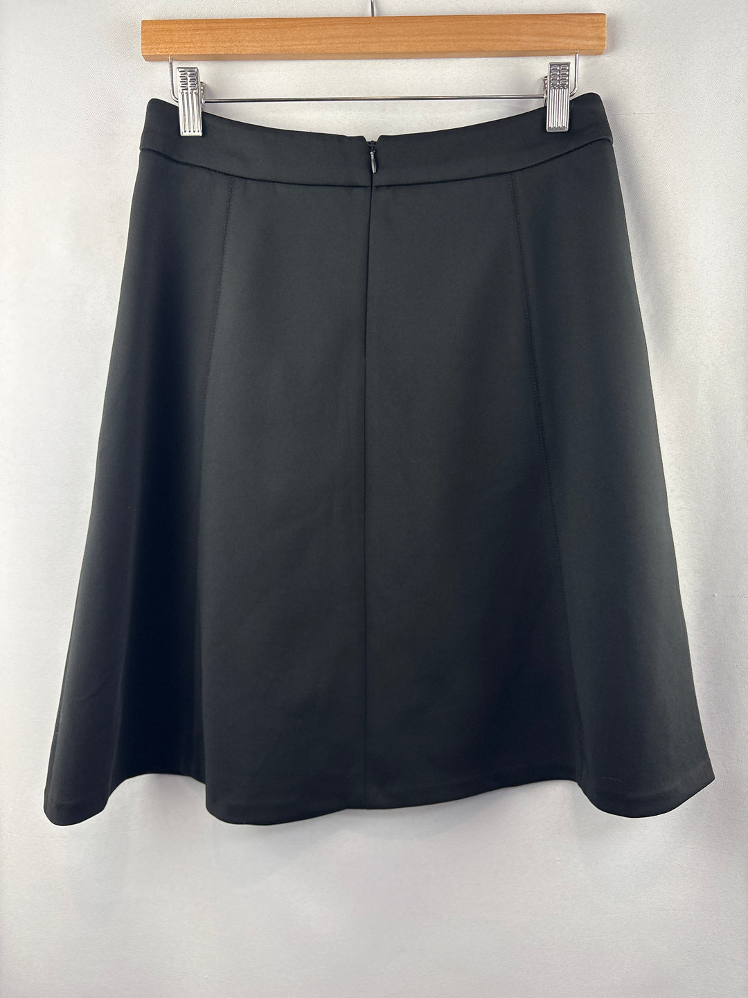 Women’s Calvin Klein Size 2 Black Knee Length Skirt